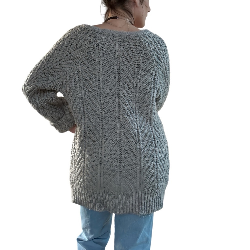 Universal Thread Gray Sweater - Picture 6 of 10